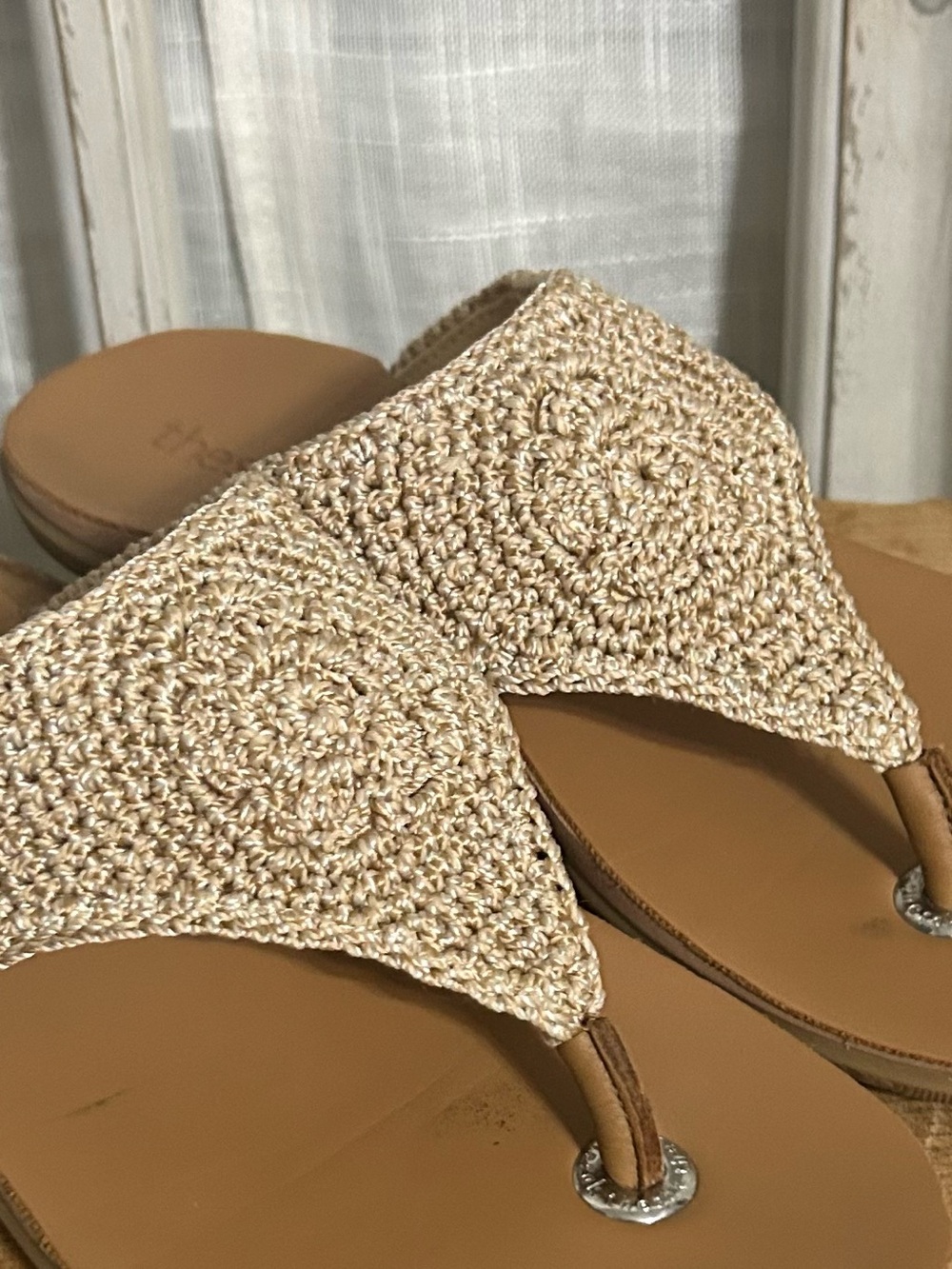 The Sak Beige Crochet Thong Sandals size 7 beach cottagecore earthy - Picture 2 of 9
